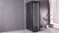 42u bodenstehender Serverschrank/Datenschrank, 600 mm breit x 600 mm tief, Netzwerk-Rack, professioneller Hersteller von Netzwerkschränken für die Produktion